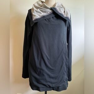 LULULEMON - size 10 wrap , with large snap closure